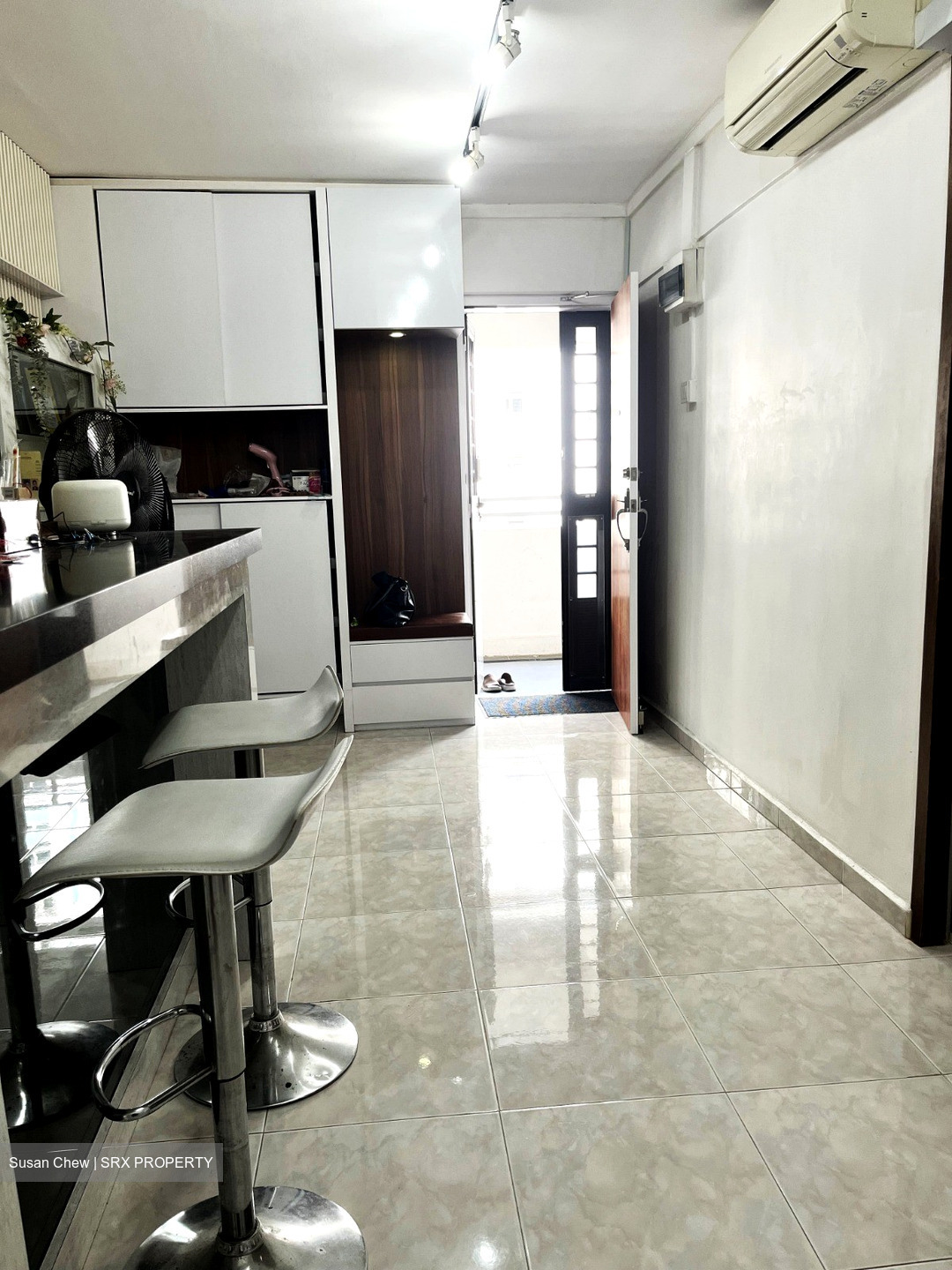 Blk 4 Lew Lian Gardens (Serangoon), HDB 3 Rooms #546203181